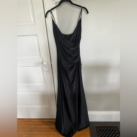 La Scala Small Black Formal Dress. - Picture 1 of 7